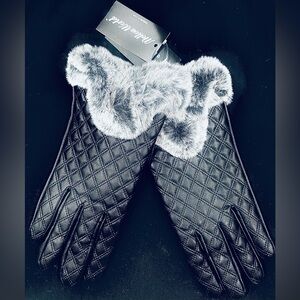Women’s Black Vegan Leather Diamond Stitch Faux Fur Cuff Fleece Lined Gloves NWT